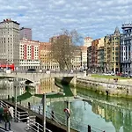 Piso De Diseno Con Vistas A La Ria. * Bilbao