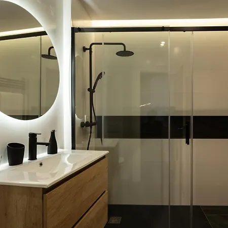 Piso De Diseno Con Vistas A La Ria. 아파트