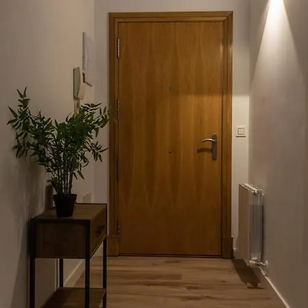 Piso De Diseno Con Vistas A La Ria. *