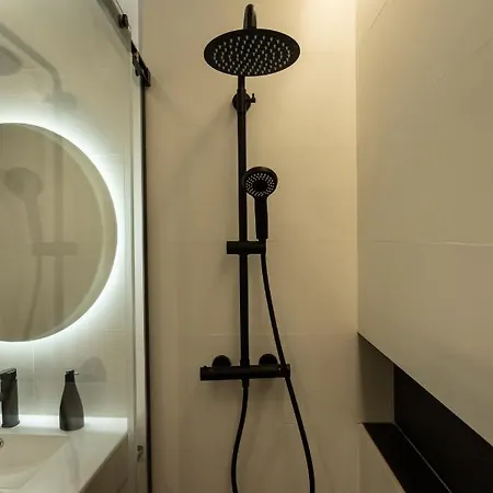 Piso De Diseno Con Vistas A La Ria. 빌바오